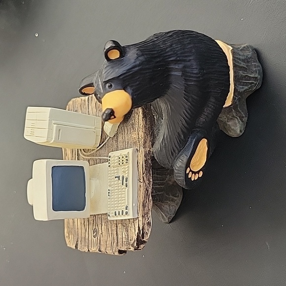 Bearfoots Resin Bear Figurine #B350 - Picture 2 of 6